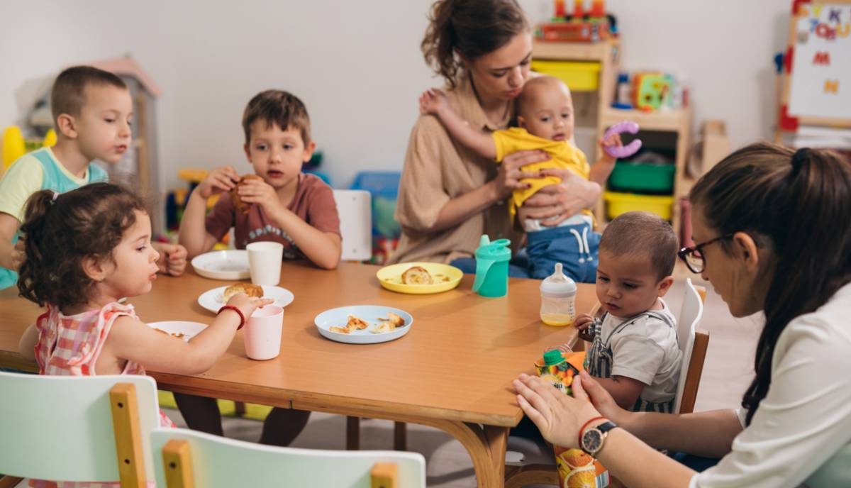 Lire la suite à propos de l’article Équipement bébé : ce que chaque professionnel de crèche doit savoir